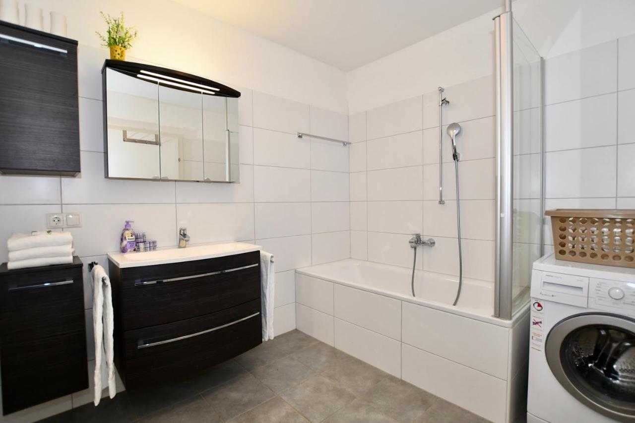 Apartment Mountain Panorama by Z-K-H Rentals Zell am See Bagian luar foto