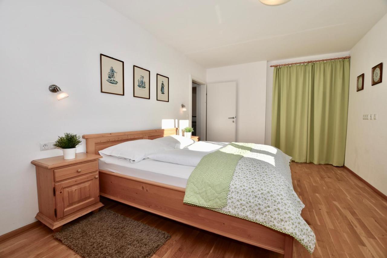 Apartment Mountain Panorama by Z-K-H Rentals Zell am See Bagian luar foto